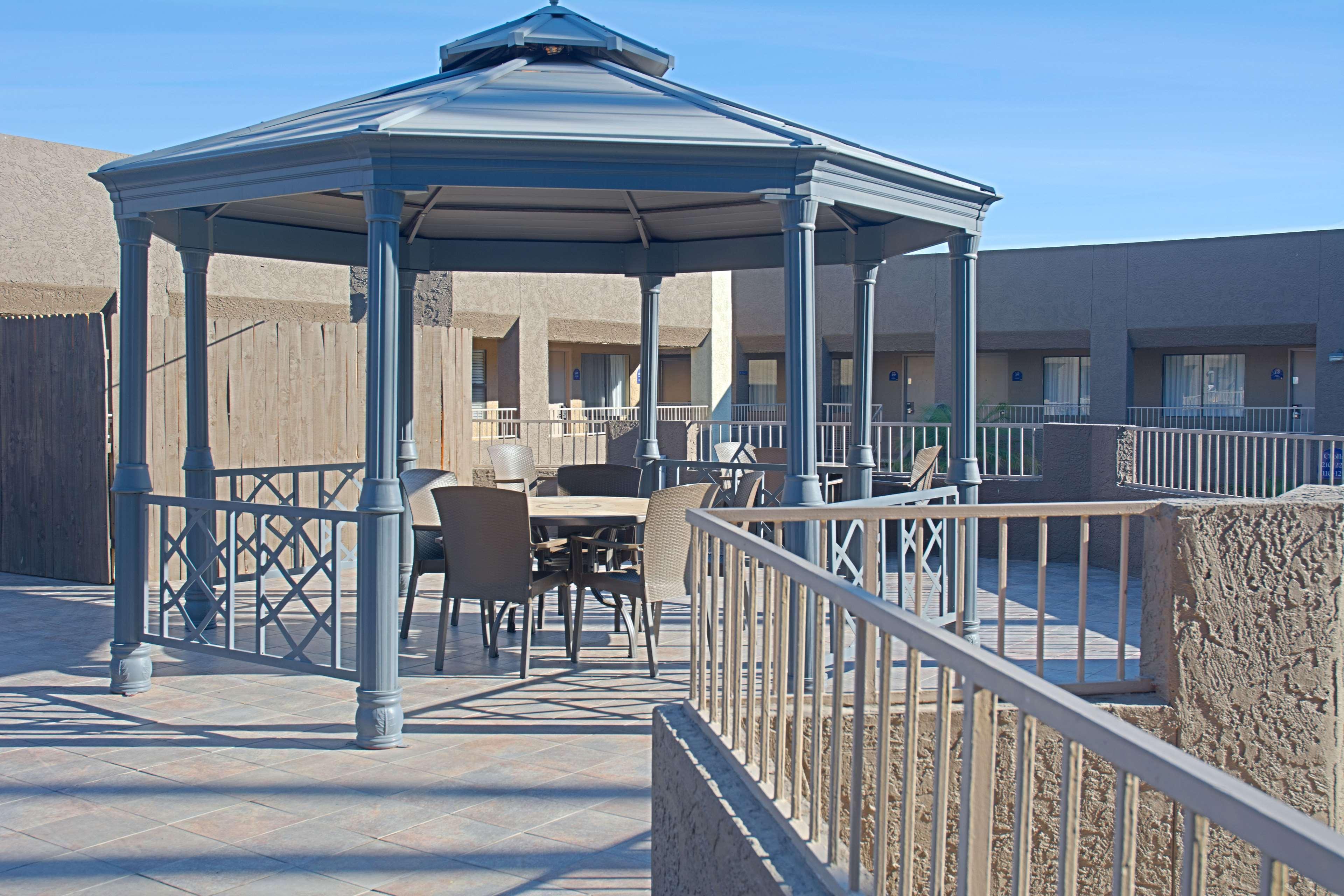 Best Western Yuma Mall Hotel & Suites מראה חיצוני תמונה